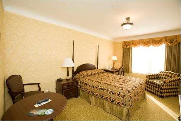  - Carleton of Oak Park Hotel