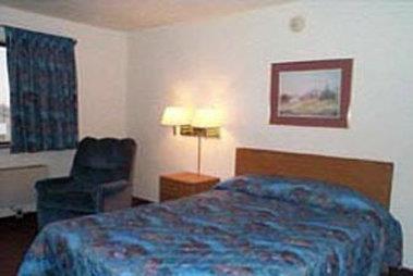 QUEST INN MOTEL-guestroom-Guest Room,Indoor/Interior.jpg