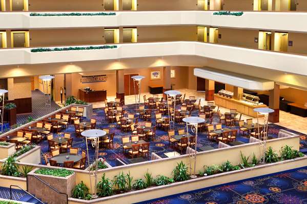 Restaurant - Capitol Plaza Hotel & Convention Center Jefferson City