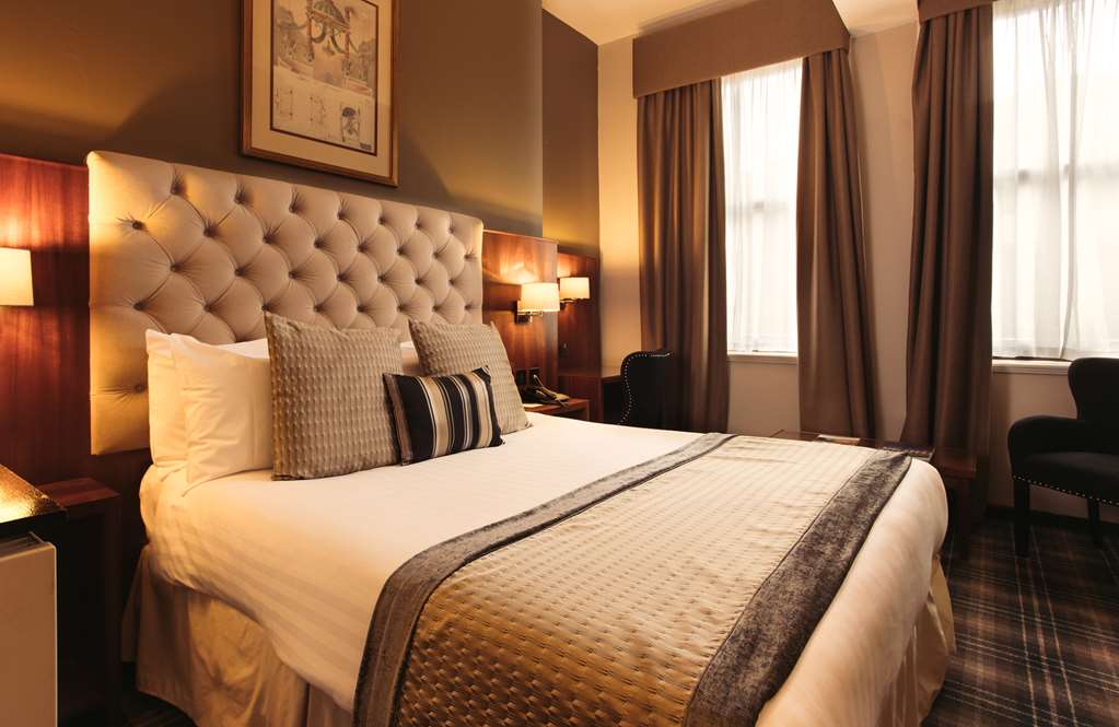 THE VERMONT HOTEL-guestroom-Guest Room,On-Site.jpg