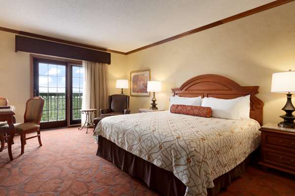  - Chateau on the Lake Resort & Spa Branson