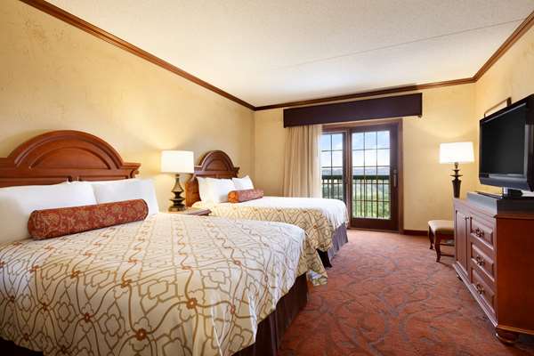  - Chateau on the Lake Resort & Spa Branson