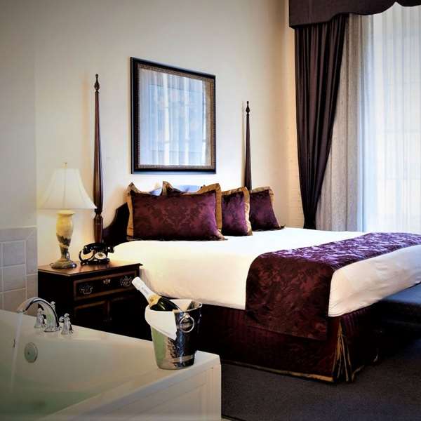 Suite - Hotel at Oldtown Wichita