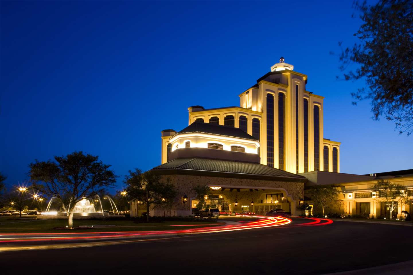 lake charles casinos hotel