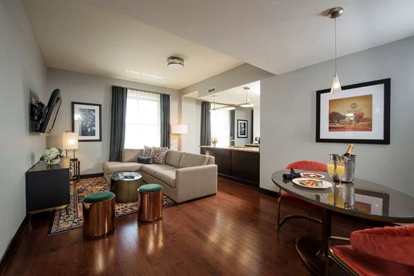 Suite - Mayo Hotel & Residences Tulsa