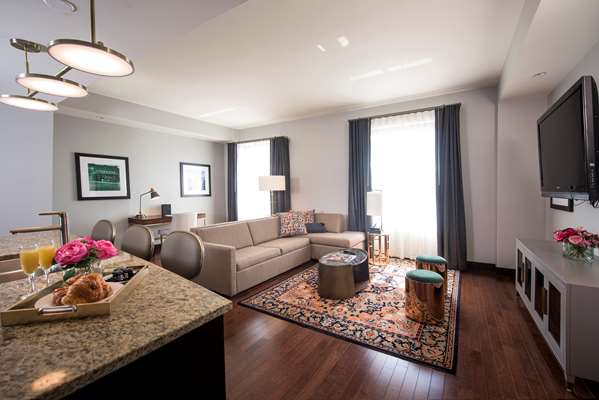 Suite - Mayo Hotel & Residences Tulsa