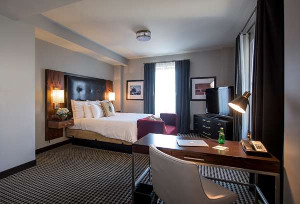 Suite - Mayo Hotel & Residences Tulsa
