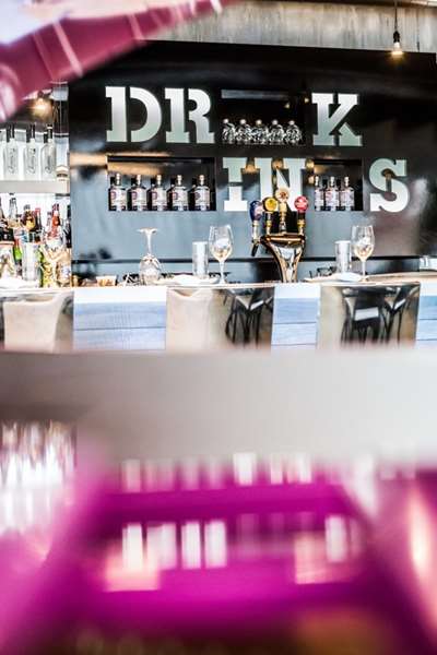 Bar - Hotel Zero 1 Montreal