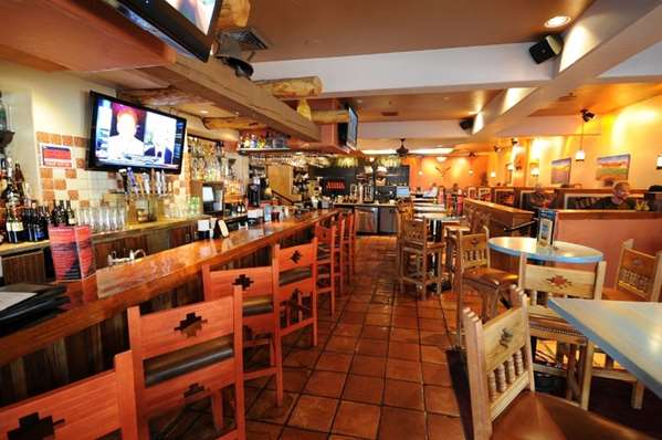 Restaurant - Table Mountain Inn Golden