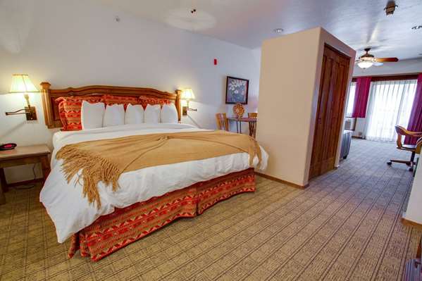  - Table Mountain Inn Golden