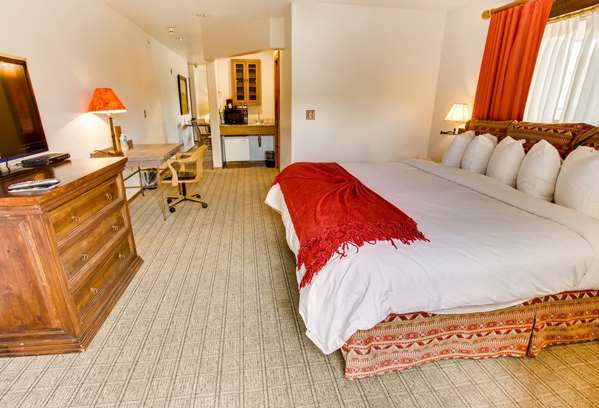  - Table Mountain Inn Golden