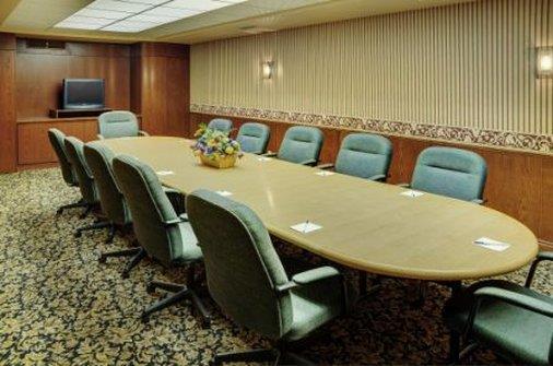  - Lakeview Inn & Suites Hinton