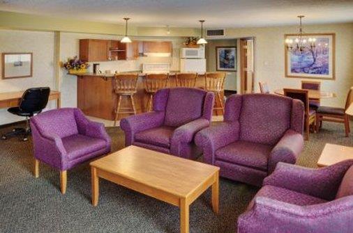  - Lakeview Inn & Suites Hinton