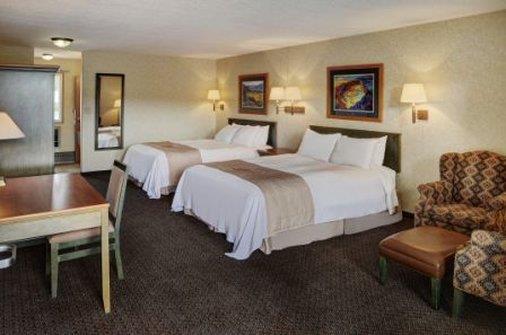  - Lakeview Inn & Suites Hinton