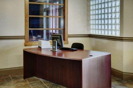 Conference Area - Lakeview Inn & Suites Fort Saskatchewan