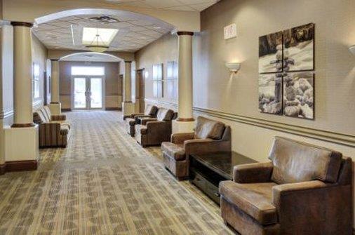  - Lakeview Inn & Suites Fort Saskatchewan