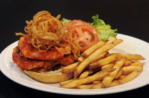 Restaurant - Lakeview Inn & Suites Fort Saskatchewan