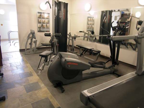 Fitness/ Exercise Room - Lakeview Inn & Suites Slave Lake