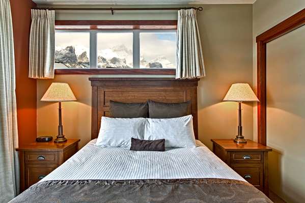  - Blackstone Mountain Lodge Canmore