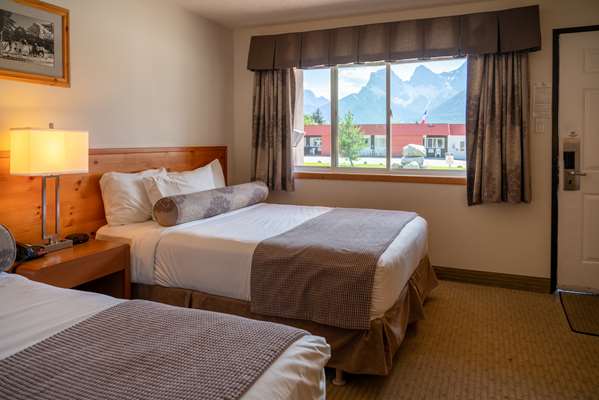  - Rocky Mountain Ski Lodge Canmore