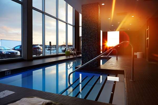Pool - Alt Hotel Halifax Airport Enfield