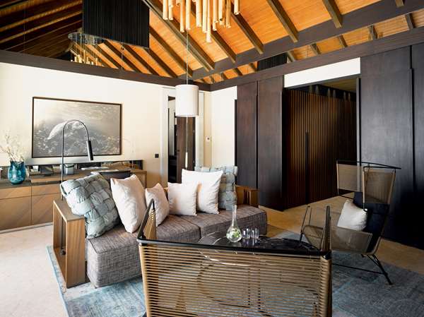 VELAA PRIVATE ISLAND - Photo 17