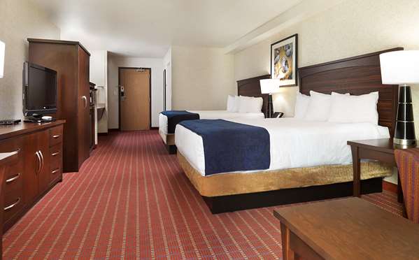  - Crystal Inn & Suites Downtown Salt Lake City - I-15 & I-80, Exits 306 & 307