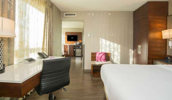 Suite - Hotel Blu Vancouver