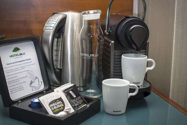  - Hotel Blu Vancouver