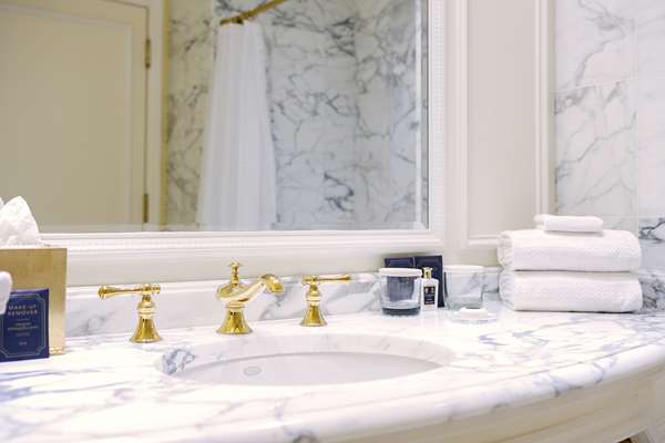  - Grand America Hotel Salt Lake City - I-15 & I-80, Exits 306 & 307