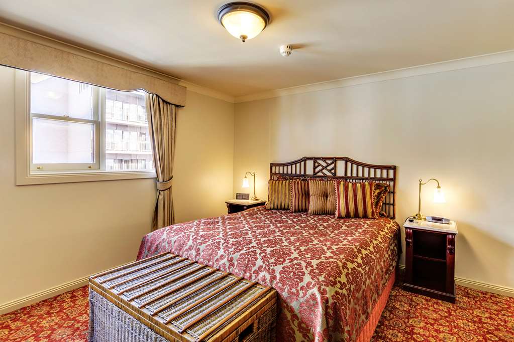 HADLEYS ORIENT HTL-guestroom-Guest Room,Suite,On-Site.jpg