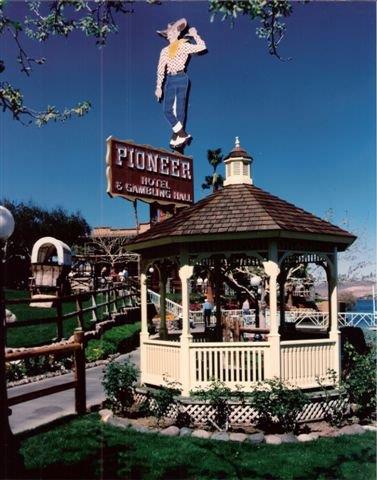 Exterior view - Pioneer Hotel & Gambling Hall Laughlin