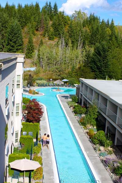 Pool - Hilltop Inn Salmon Arm