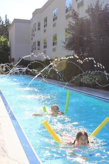 Pool - Hilltop Inn Salmon Arm