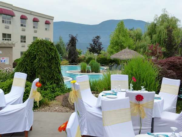  - Hilltop Inn Salmon Arm