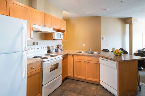 Suite - Podollan Rez-idence Fort McMurray