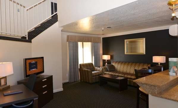 Suite - Alexis Park Resort Las Vegas