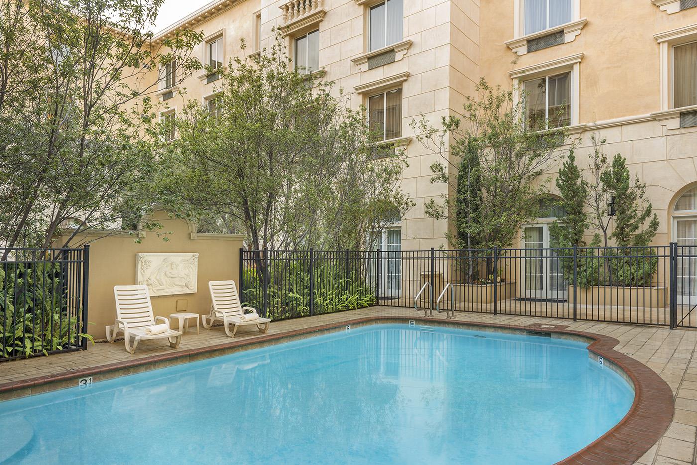 Pool | Ayres Hotel Manhattan Beach