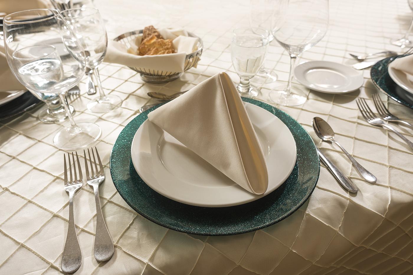 Dining Plate | Ayres Hotel Manhattan Beach