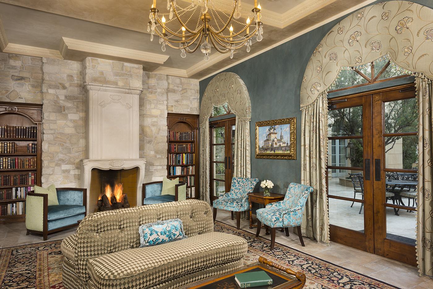 Library | Ayres Hotel Manhattan Beach