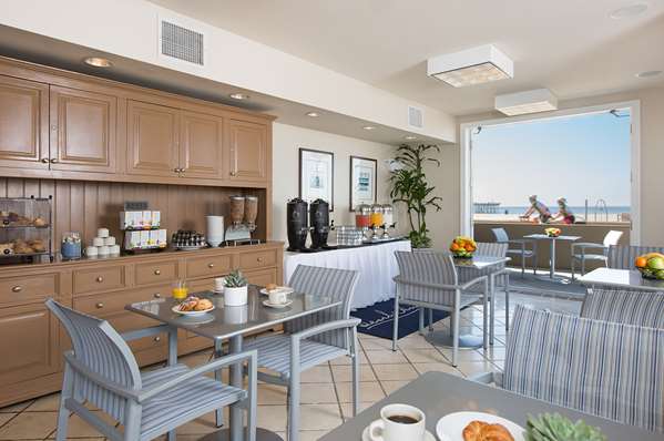 Restaurant - Beach House at Hermosa Beach