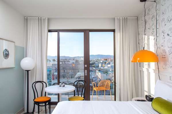  - Hotel Erwin Venice Beach