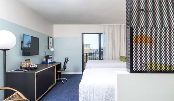 - Hotel Erwin Venice Beach
