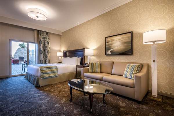  - Ayres Hotel Seal Beach