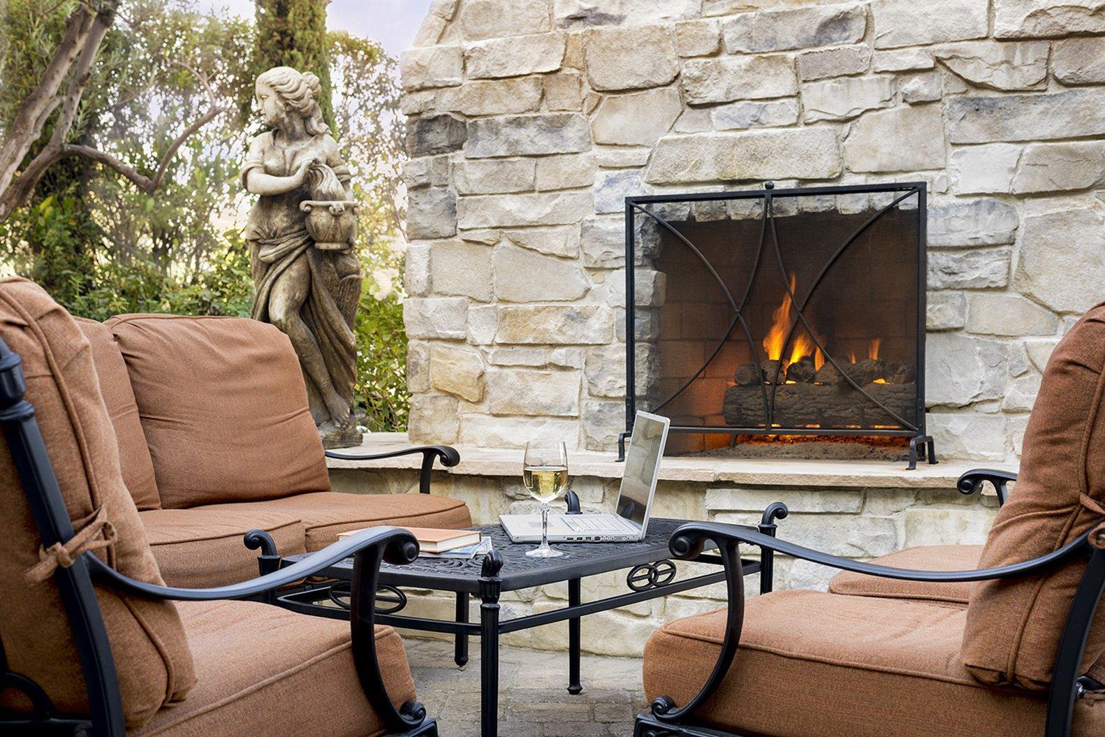Courtyard Fireplace Seating