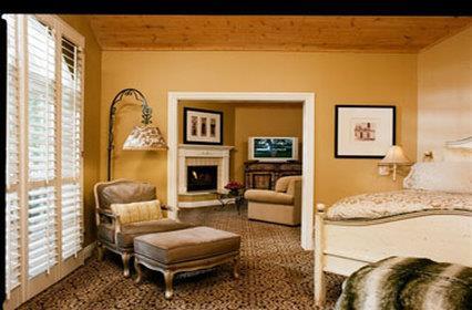  - Westlake Village Inn