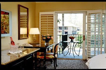  - Westlake Village Inn