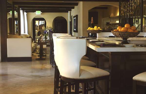  - Westlake Village Inn