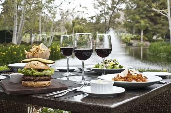 Restaurant - Westlake Village Inn