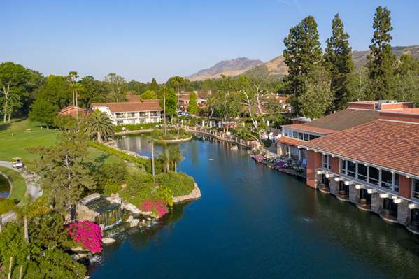 Exterior view - Westlake Village Inn